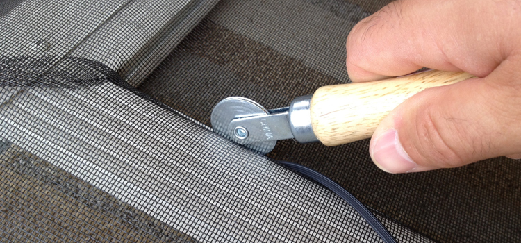 metal screen door repair in Colusa